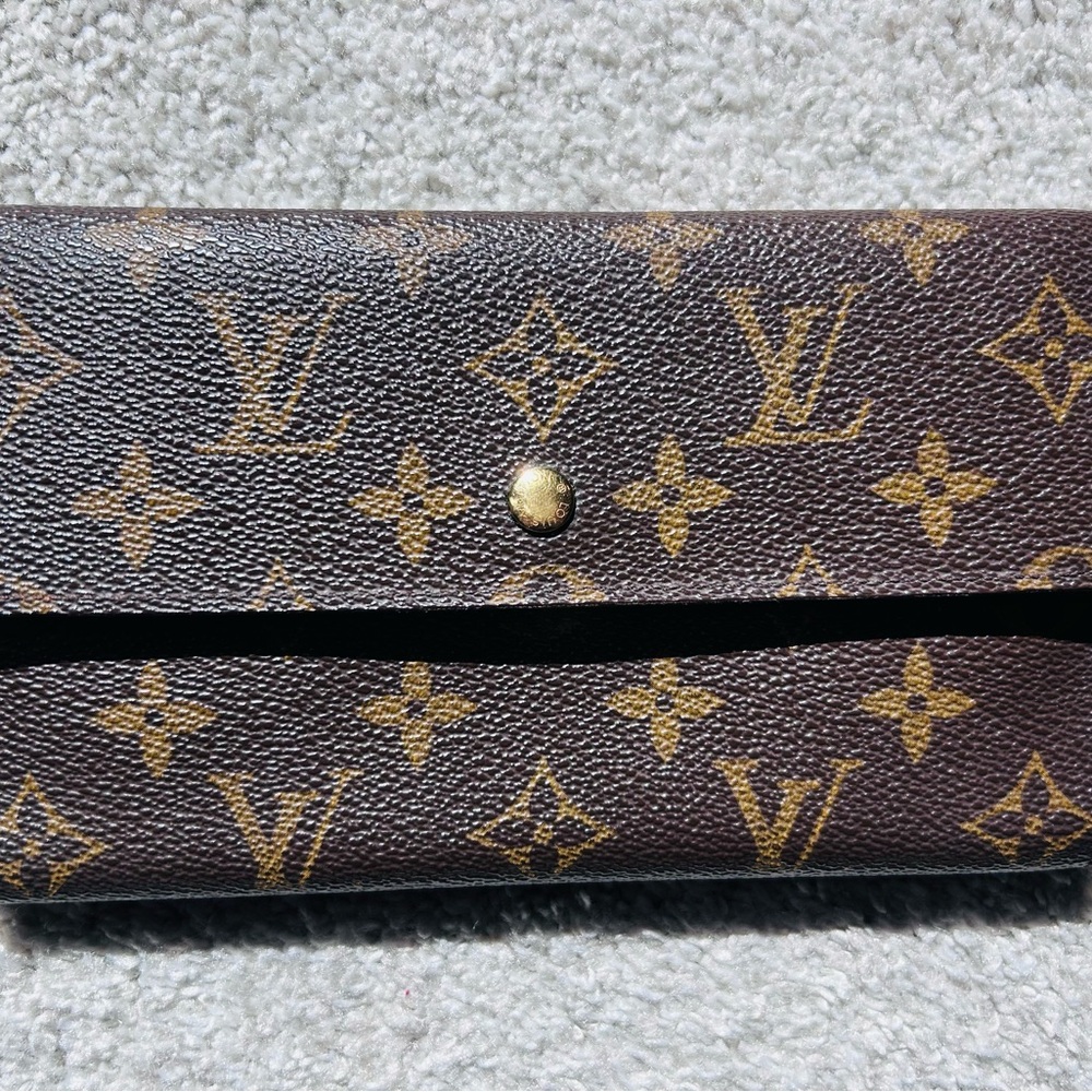 Louis Vuitton Classic Brown Monogram Sara Wallet